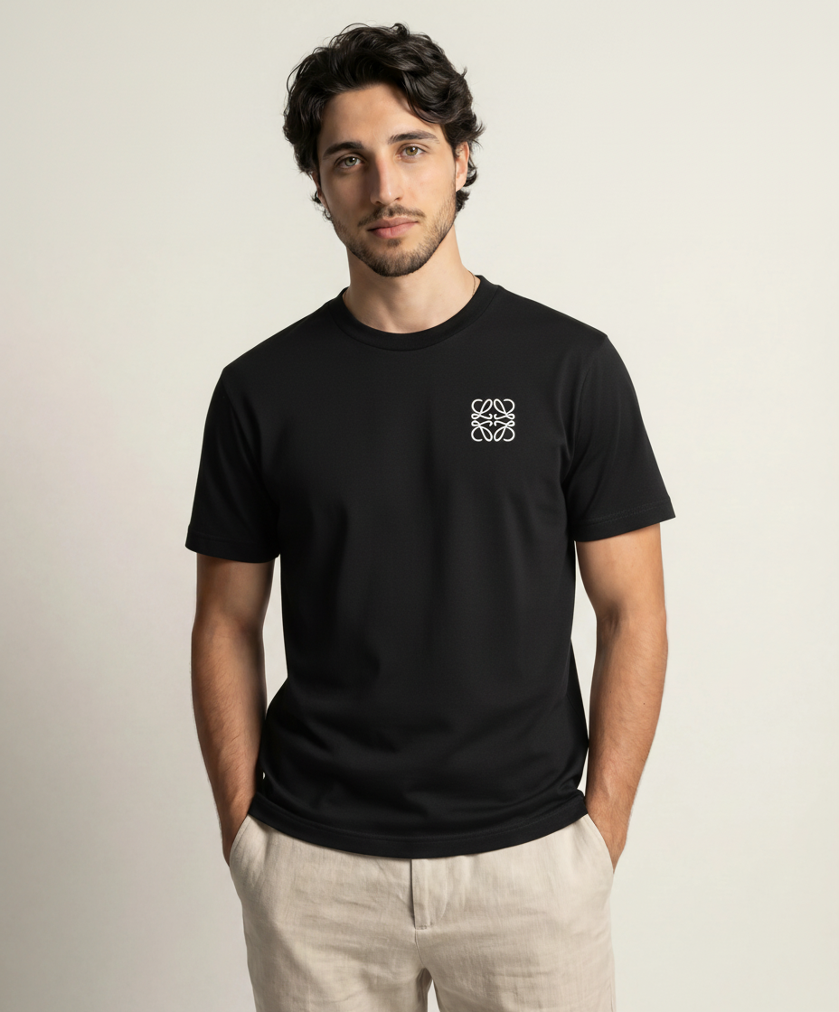 T-shirt noir brodé du logo LOEWE