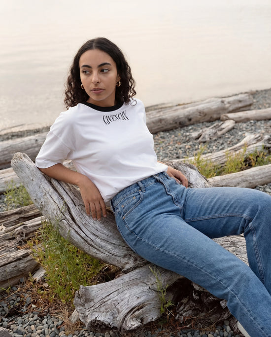 T-shirt blanc Givenchy à col imprimé logo.